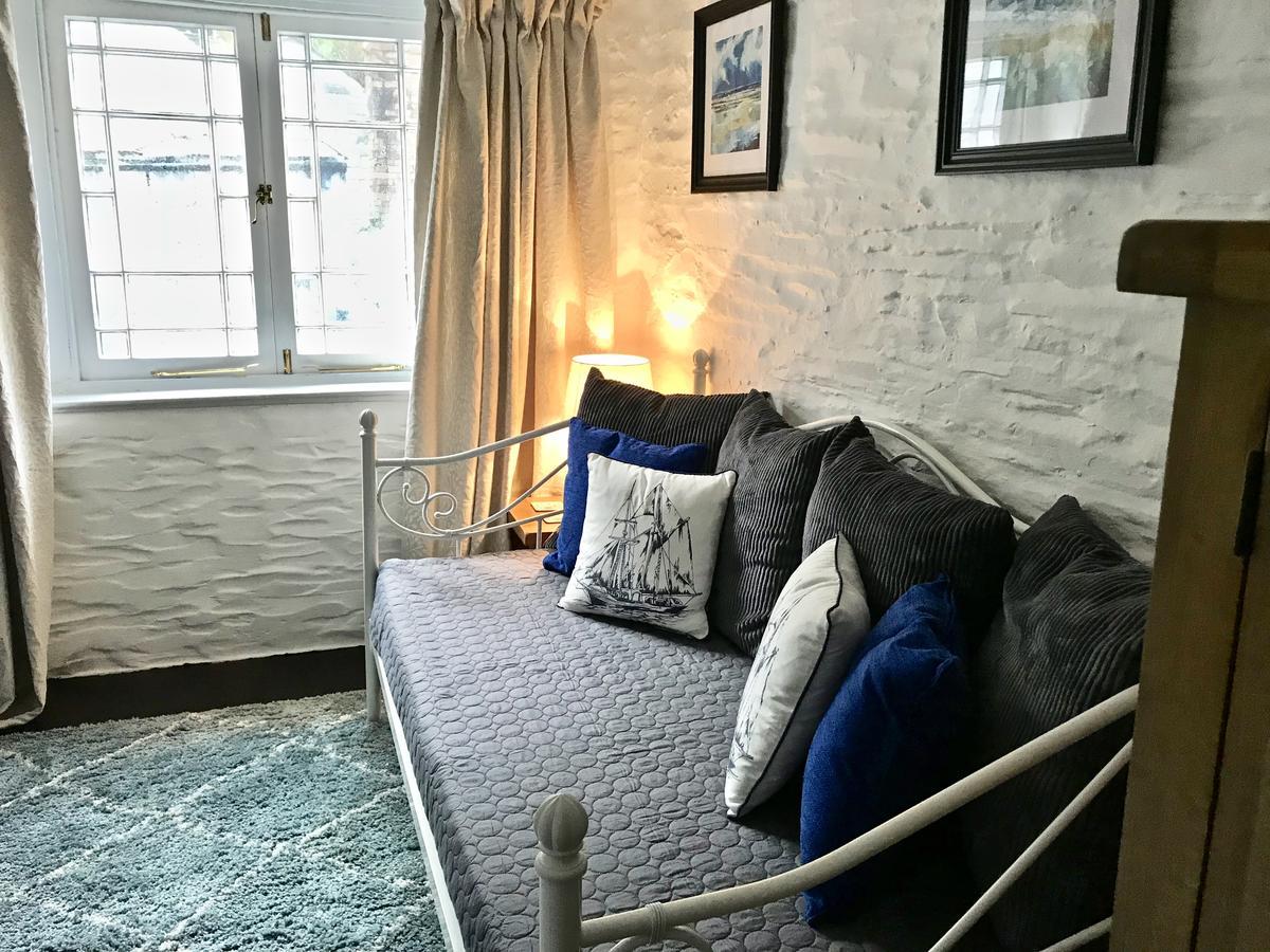 The Slipway B&B 포트아이작 객실 사진